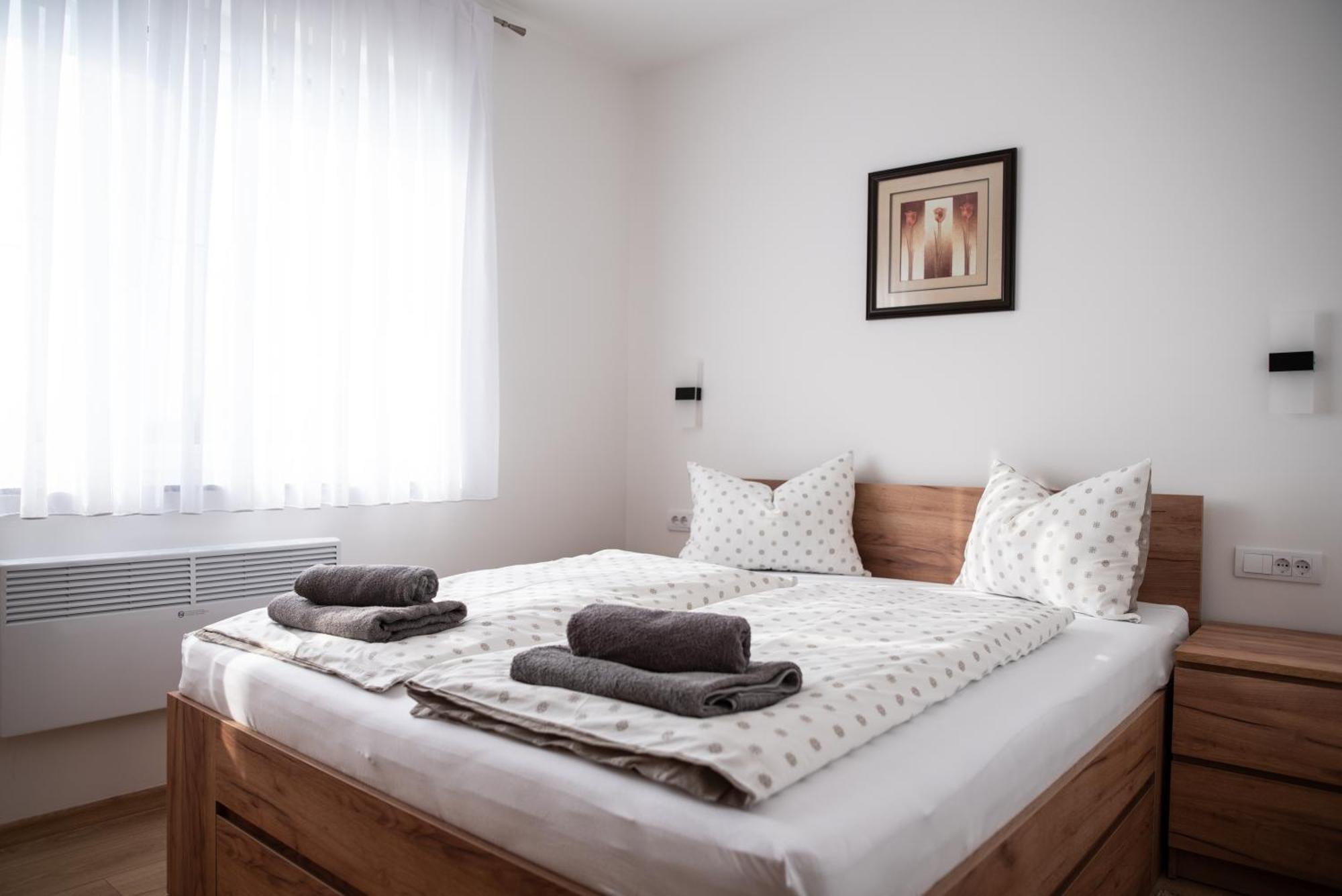 Apartman Krznaric Zupanja Εξωτερικό φωτογραφία